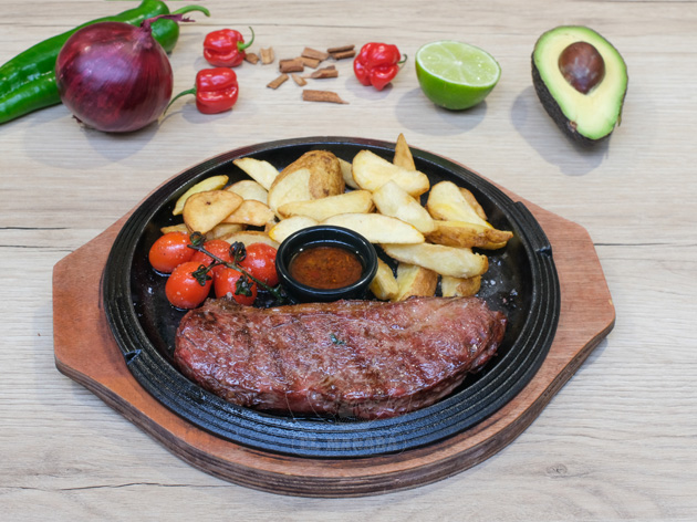 Restaurante ecuatoriano en Barcelona Madrid comida latina carne picaña
